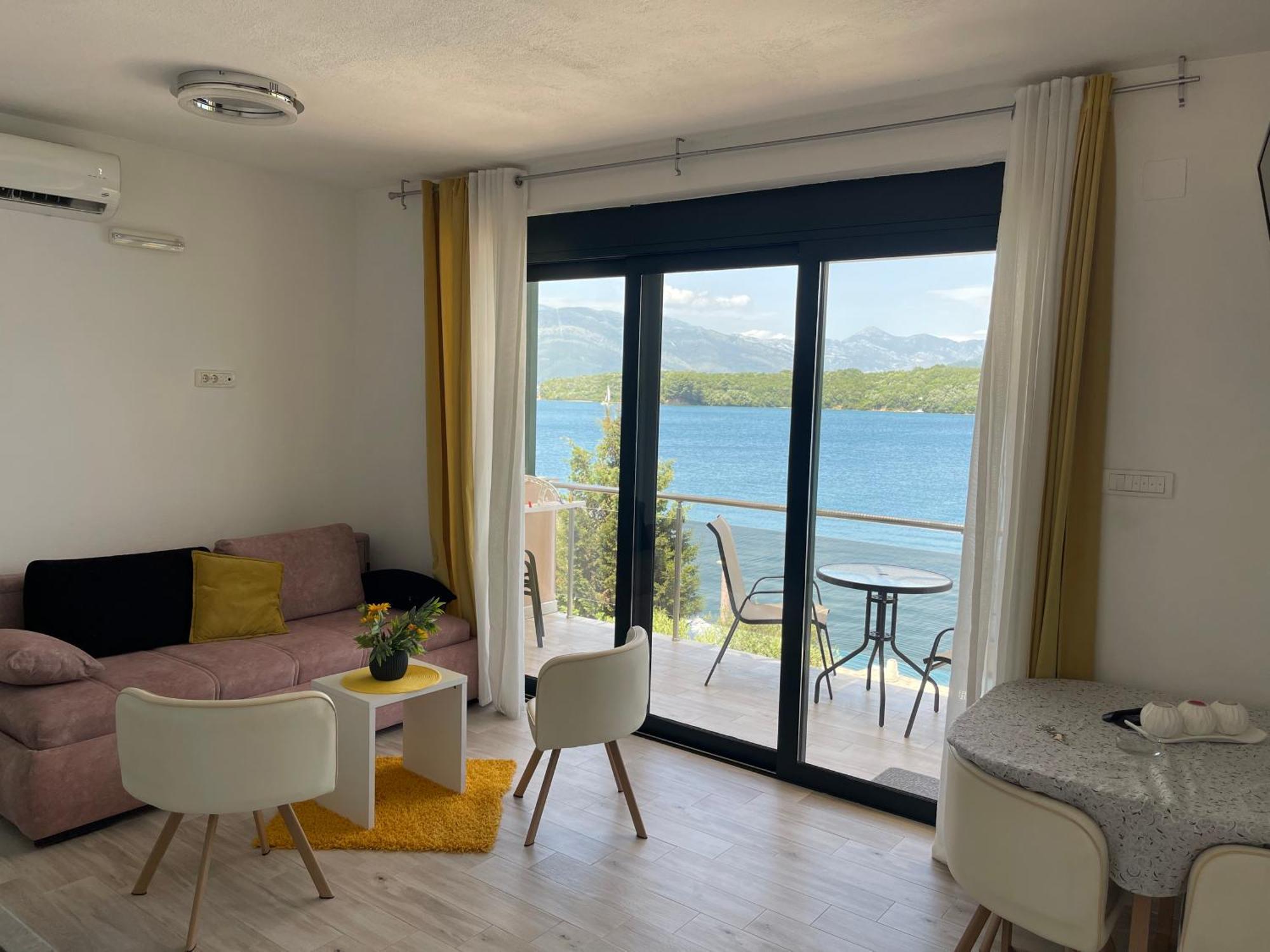 Apartmani Mia Tivat Exterior photo